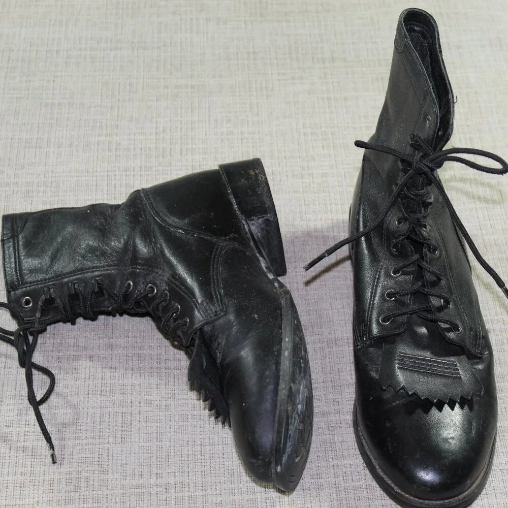 Ariat Black Lacer Kiltie Boots Style 32501 Size: 10.5D